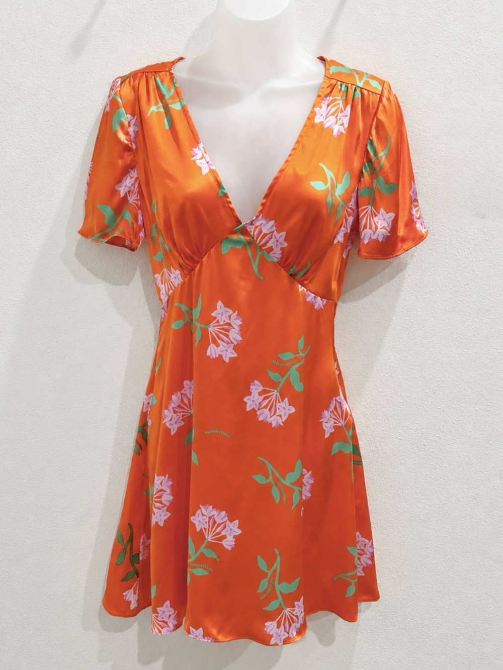 From Future Silk Mini Dress Orange Floral Size 4 Flutter Sleeve